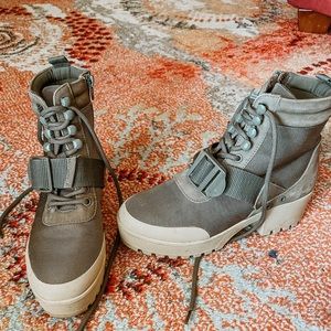 Steve Madden Olive Combat Boots Size 6.5 Women’s